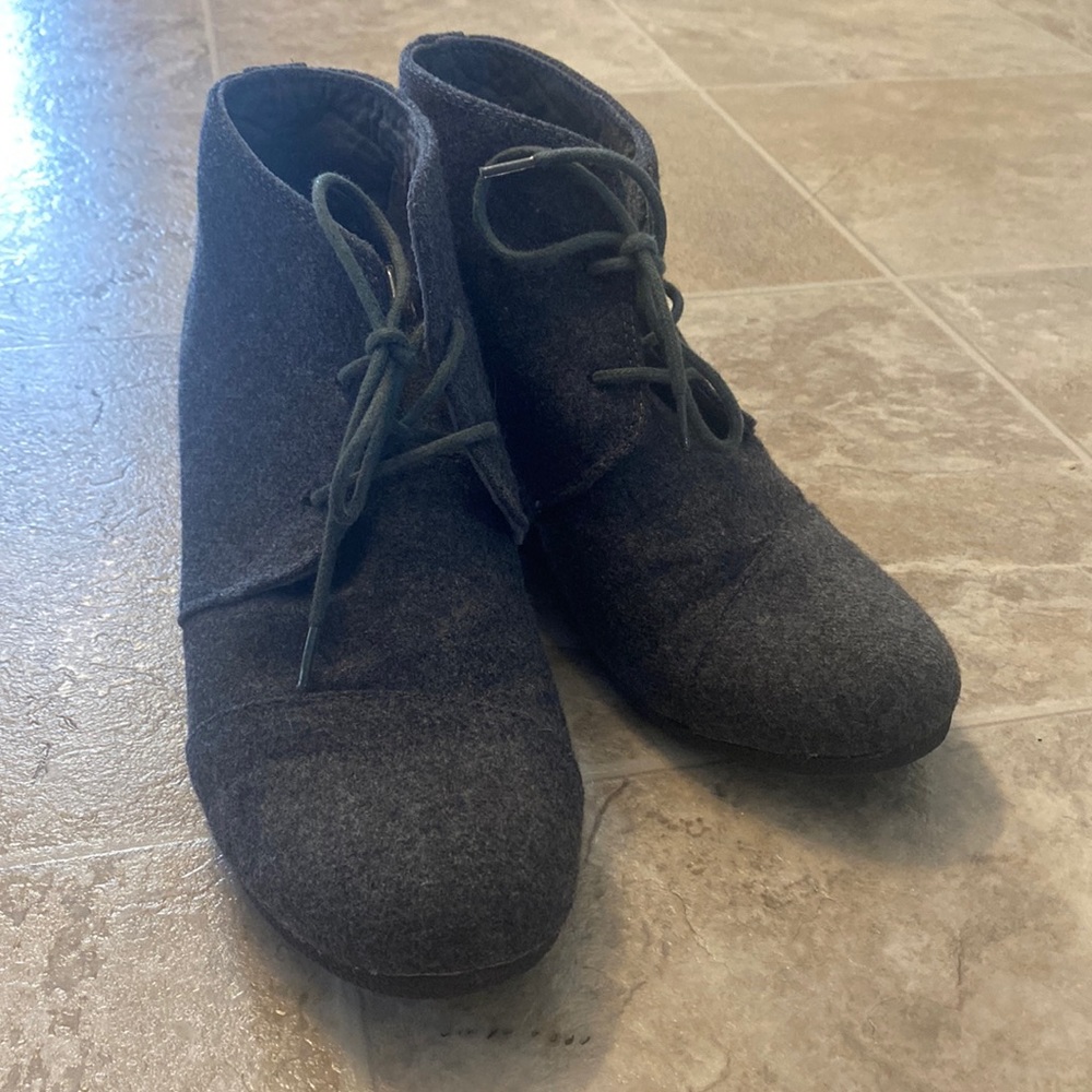 Womens Shoes